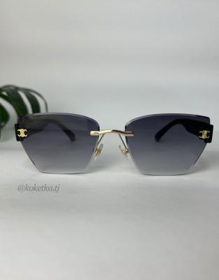 Очки солнцезащитные