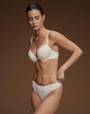 Бюстгальтер (пуш-ап) с трусиками бразилиана
