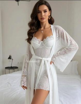 Соблазнительная сорочка с халатом