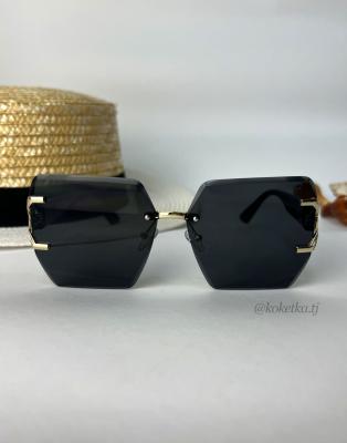 Очки солнцезащитные