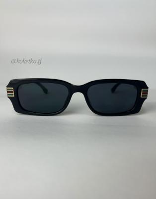 Очки солнцезащитные