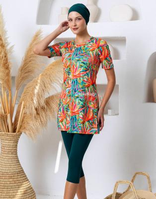 Модный купальник с короткими лосинами