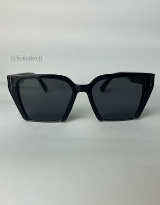 Очки солнцезащитные