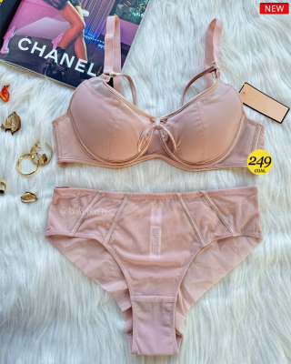 Бюстгальтер с трусиками