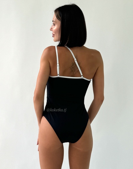 Слитный купальник