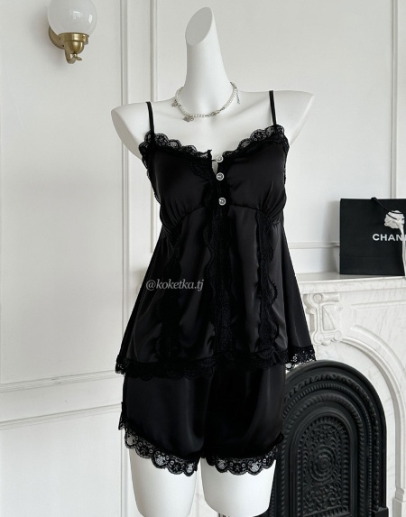 Нежный комплект из атласа