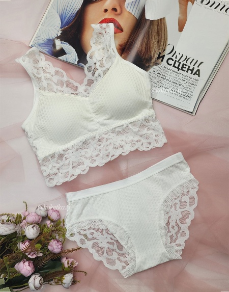 Кружевной топ с трусиками