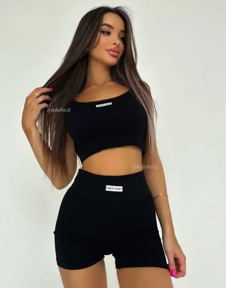 Спортивные велосипедки и топ