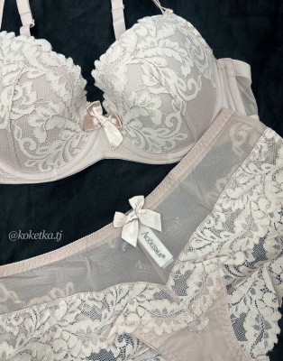 Бюстгальтер с трусиками слип