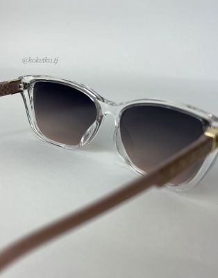 Очки солнцезащитные