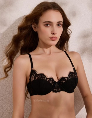 Бюстгальтер с трусиками