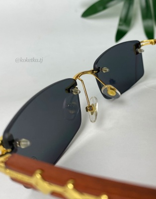 Очки солнцезащитные