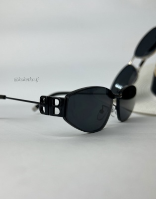 Очки солнцезащитные