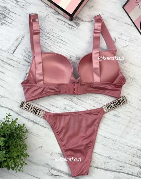Бюстгальтер с трусиками под Victoria’s Secret