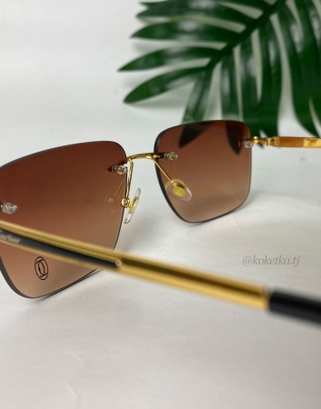 Очки солнцезащитные