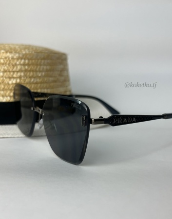 Очки солнцезащитные