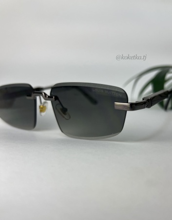 Очки солнцезащитные