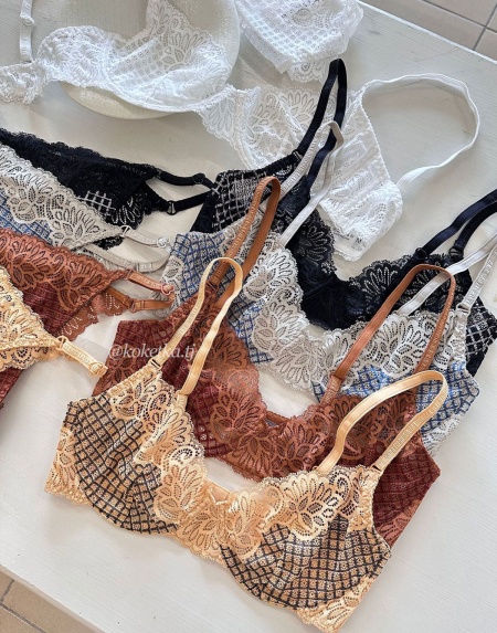 Бюстгальтер с трусиками бразилиана