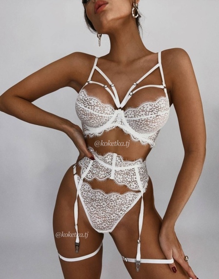 Роскошный комплект с поясом