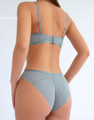 Бюстгальтер с трусиками