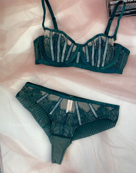 Бюстгальтер с трусиками со стразами