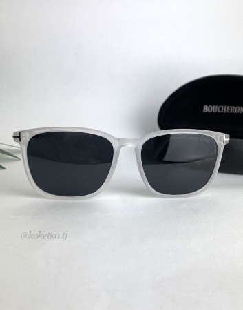 Очки солнцезащитные