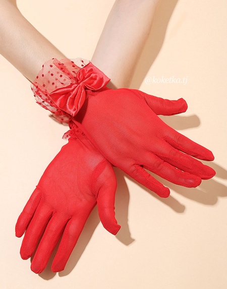 Нежные перчатки с бантиком
