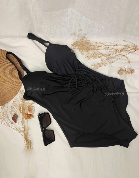 Слитный купальник