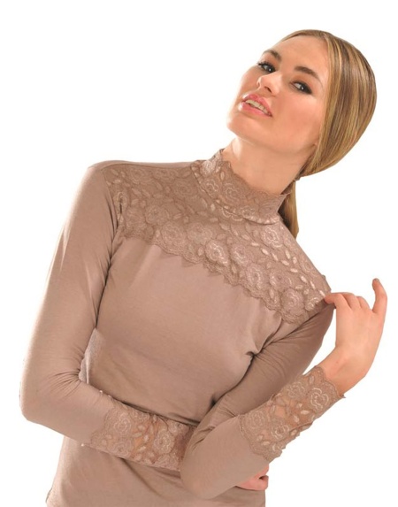 Блуза (белый и красный)