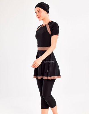 Модный купальник с короткими лосинами