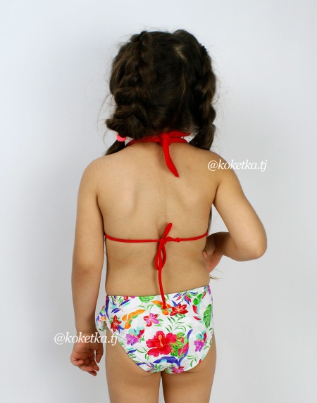 Яркий детский купальник с оборками