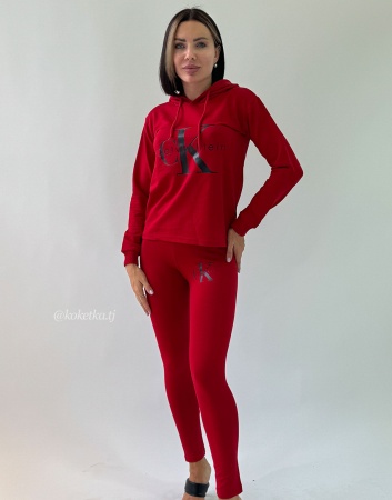 Спортивный топ и лонгслив с капюшоном Calvin Klein