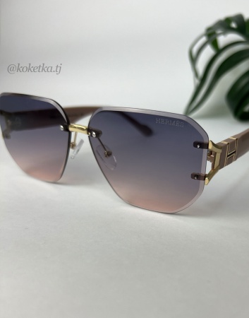 Очки солнцезащитные