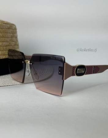 Очки солнцезащитные