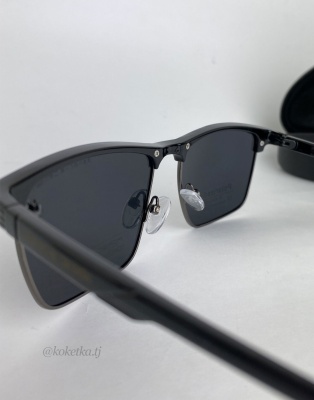 Очки солнцезащитные