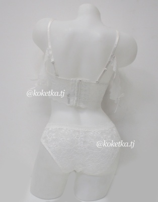 Бюстгальтер с трусиками (Пуш-ап, размер 75В)