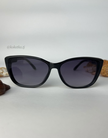 Очки солнцезащитные
