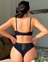 Бюстгальтер с трусиками бразилиана