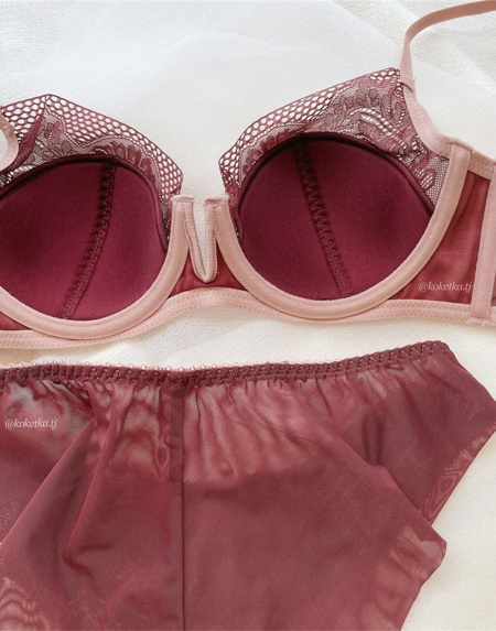 Бюстгальтер с трусиками
