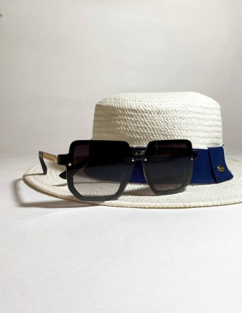 Очки солнцезащитные