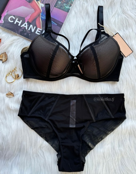 Бюстгальтер с трусиками