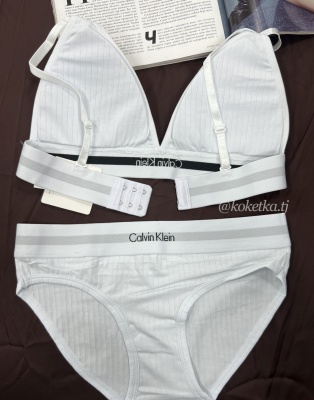 Комплект белья от Calvin Klein