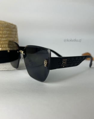 Очки солнцезащитные