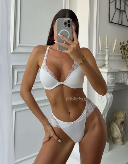Бюстгальтер с трусиками