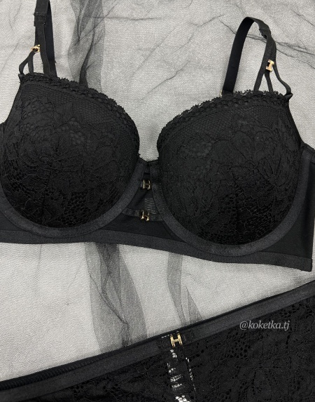 Бюстгальтер с трусиками (пуш-ап)