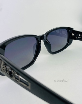 Очки солнцезащитные