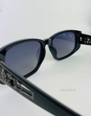 Очки солнцезащитные