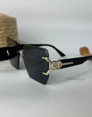 Очки солнцезащитные