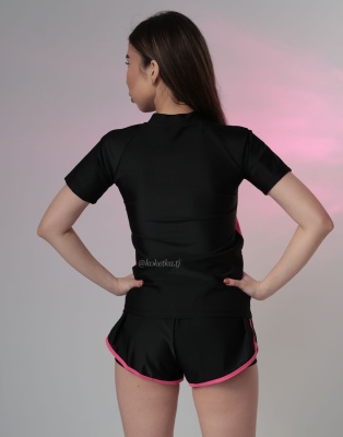 Модный купальник с шортиками