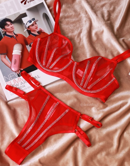 Бюстгальтер с трусиками со стразами